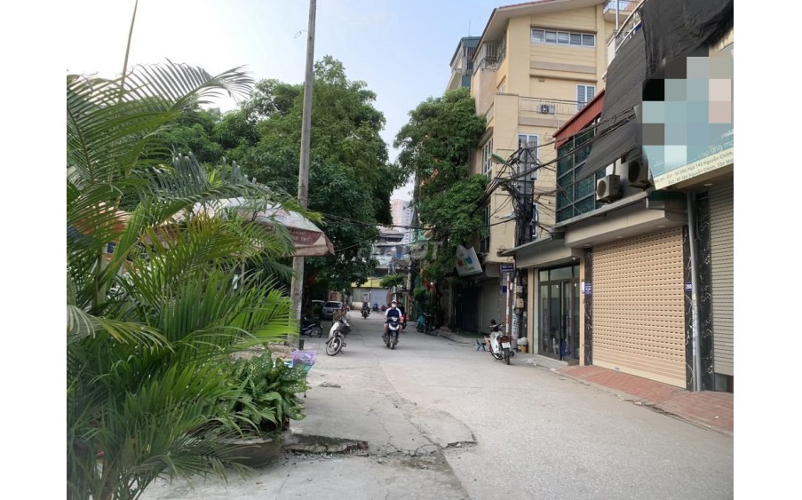 Cho thuê nhà ngõ ô tô phố Nguyễn Chính, Hoàng Mai , Hà Nội. DT 61m - 2 tầng - MT 5m. Giá 12 Triệu/tháng.